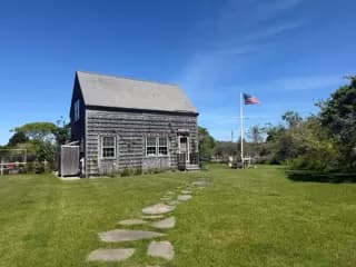 rental property in 1 Arlington Street