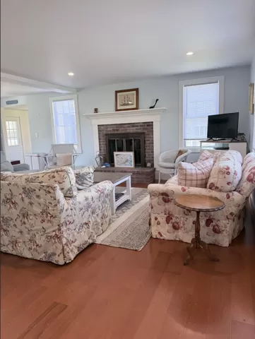 rental property in 4 Meadow View Drive