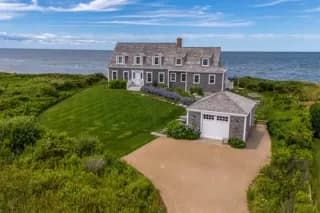 rental property in 15 Hallowell Lane