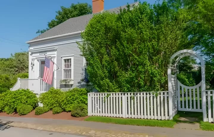 rental property in 24 Mill Street