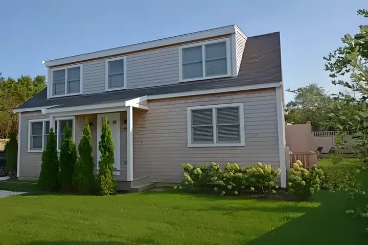 rental property in 10 Pilgrim Road