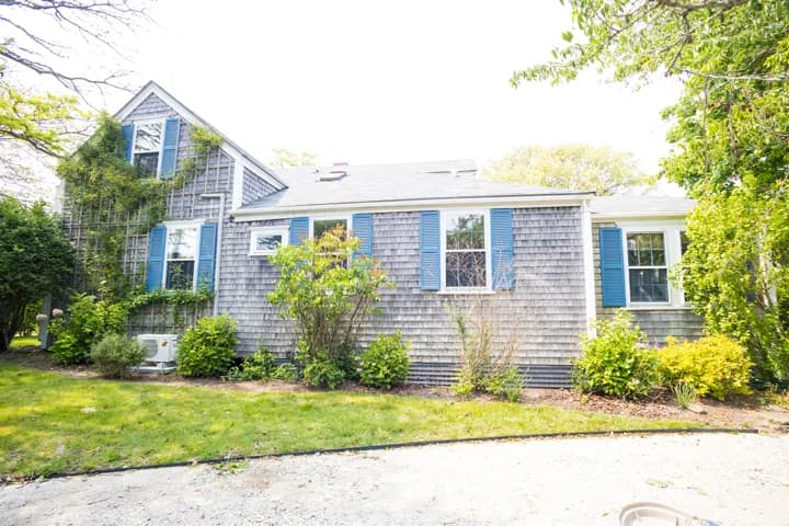 rental property in 73 North Liberty Street