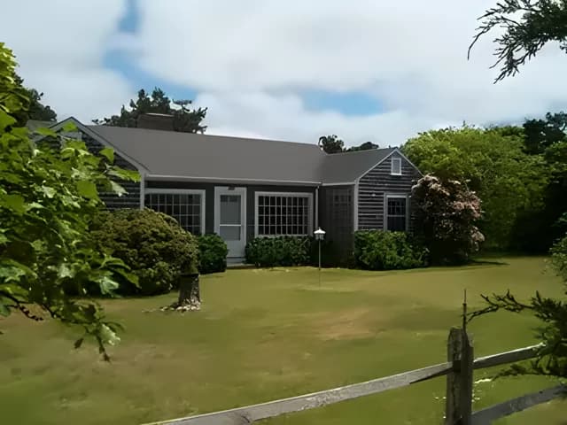 rental property in 31 Monomoy Road