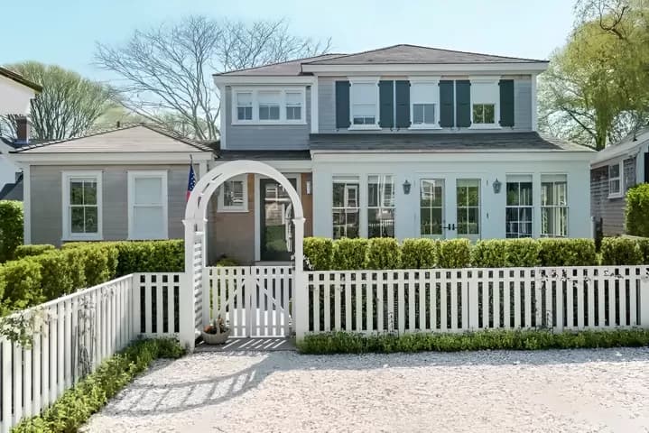 rental property in 23 Pine Street