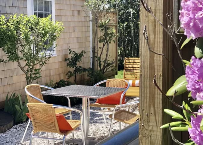 rental property in 1 Mackay Way