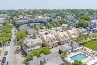 rental property in 4 White Elephant Way