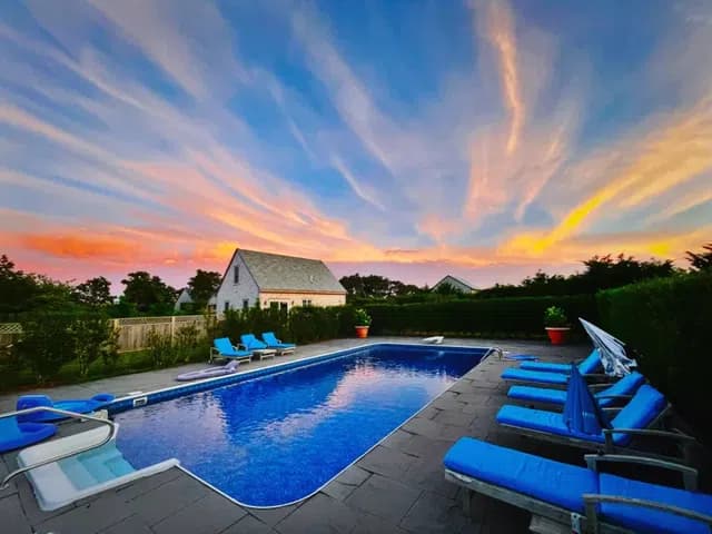 rental property in 22A Evergreen Way