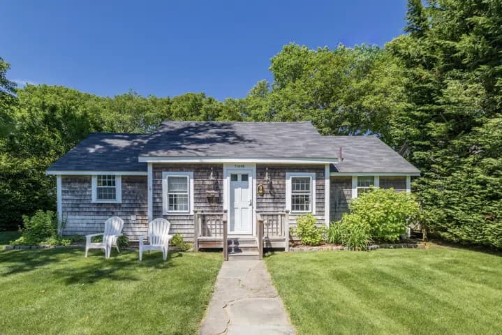 rental property in 8 Prospect Street