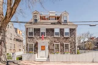 rental property in 15 North Water Street