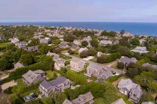 rental property in 8 Sconset Avenue