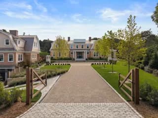 rental property in 7 Brewster Road