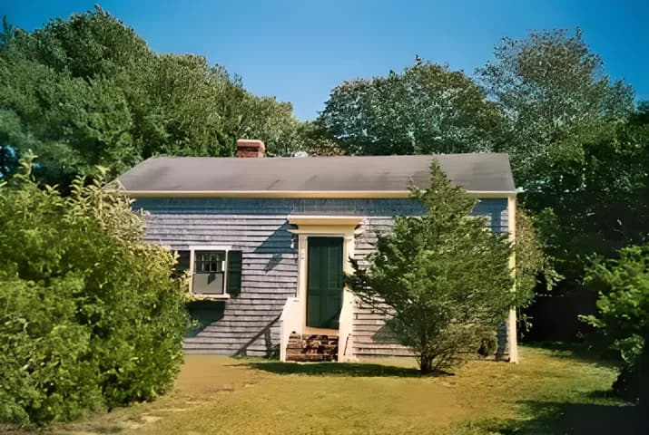 rental property in 7 Highland Ave