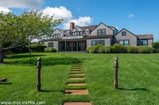 rental property in 105 Low Beach Road