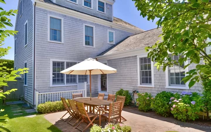 rental property in 5 Kimberly Way