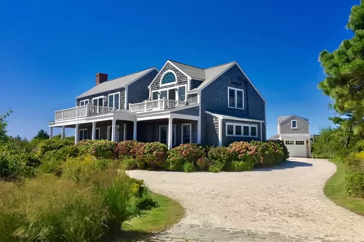 rental property in 9 Davis Lane