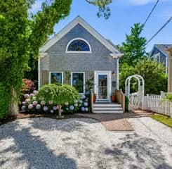 rental property in 3 Cottage Court