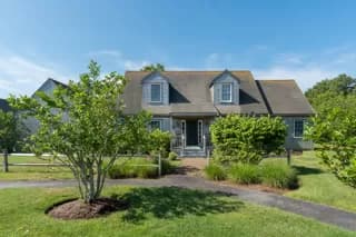 rental property in 40 Sherburne Commons