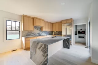 rental property in 75 Fairgrounds Road