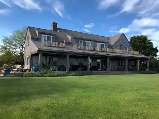 rental property in 30 Low Beach Road