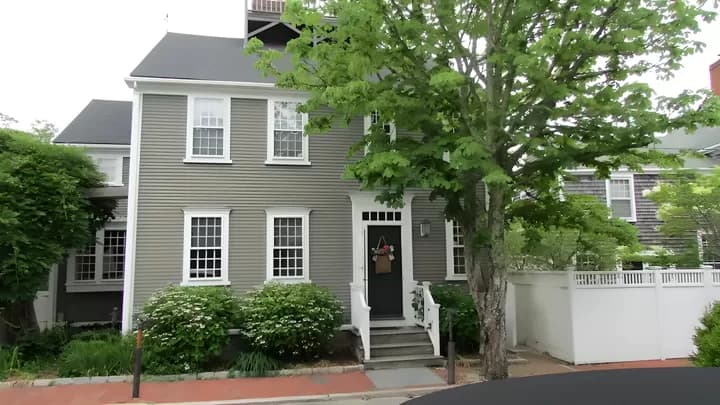 rental property in 1 School Street