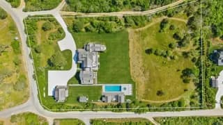 rental property in 36 Warrens Landing Road