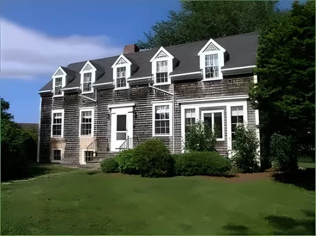 rental property in 8 North Liberty Street