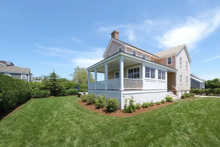 rental property in 23 East Lincoln Ave.