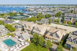 rental property in 6 White Elephant Way