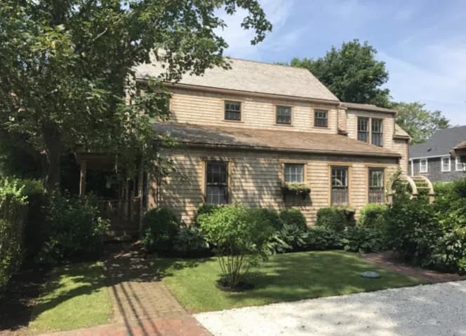 rental property in 9 West Dover Street