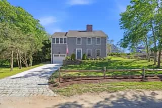 rental property in 10B Angola Street