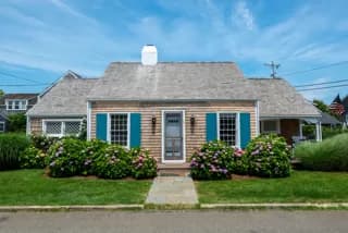 rental property in 1 East Lincoln Avenue