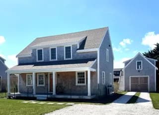 rental property in 8 Sconset Avenue