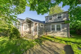 rental property in 42 Vestal Street