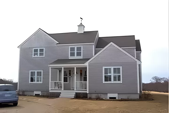 rental property in 7 Tom Nevers Road