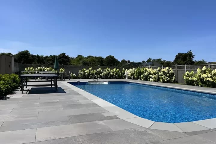 rental property in 11 Miller Lane