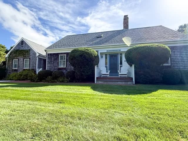 rental property in 132 Surfside Road