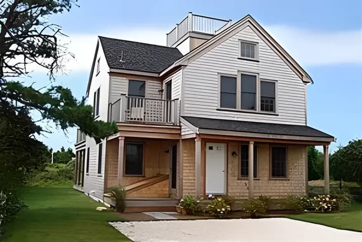 rental property in 10 Holly Street