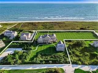 rental property in 2 Marion Avenue