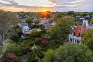rental property in 19 Pleasant Street