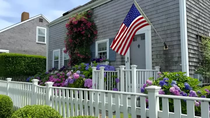 rental property in 162 Main Street