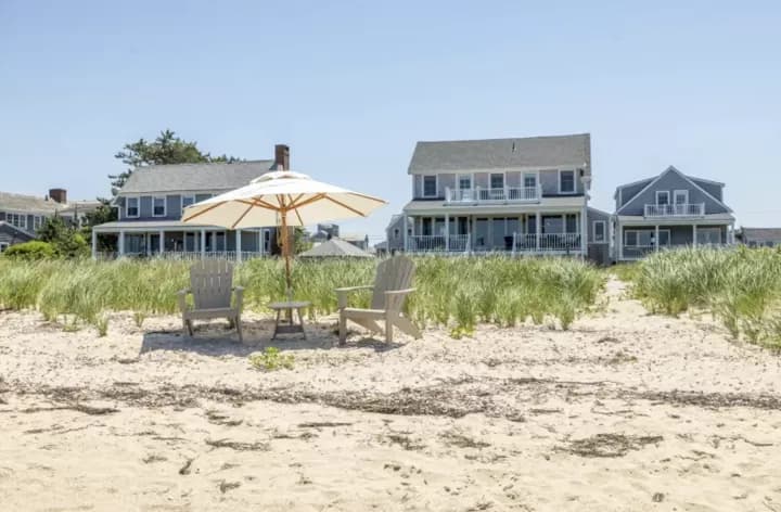 rental property in 11 Hulbert Avenue