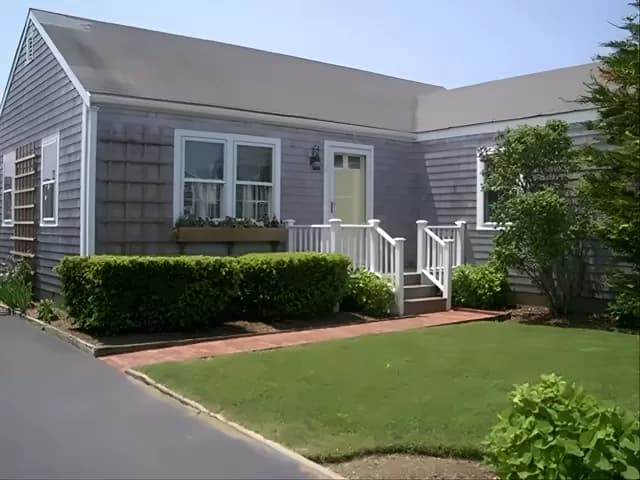 rental property in 6 Tashama Lane