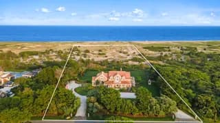 rental property in 40 Low Beach Road