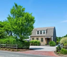 rental property in 33.5 Vesper Lane
