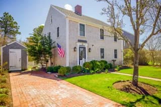 rental property in 15 Goldfinch Drive