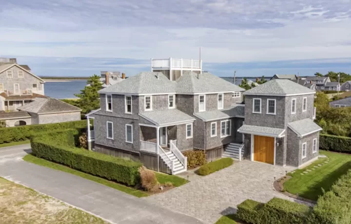 rental property in 2 Sandy Drive