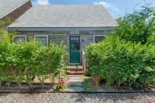 rental property in 21A Pine Grove