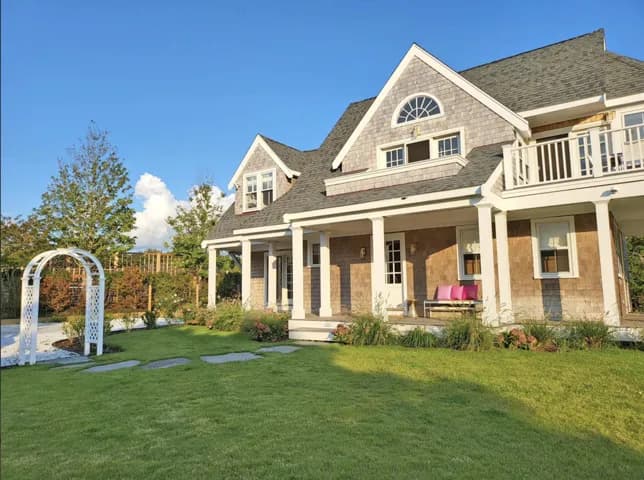 rental property in 63 Monomoy Road