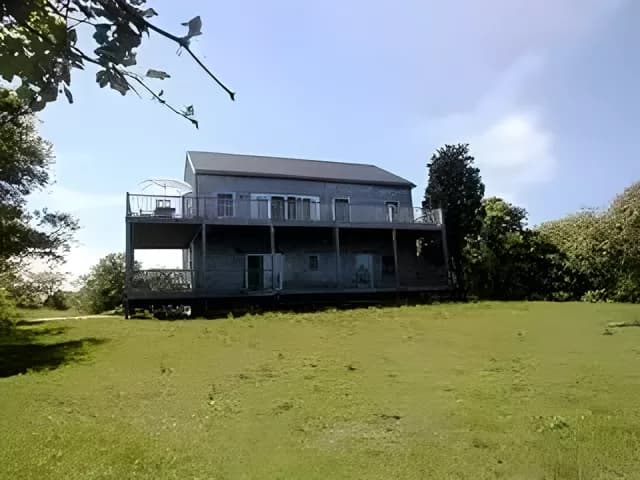 rental property in 334 1/2 Polpis Road