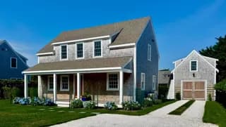 rental property in 8 Sconset Avenue